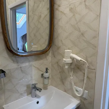 Κατάλυμα σε φάρμα сироварня далекі гори *