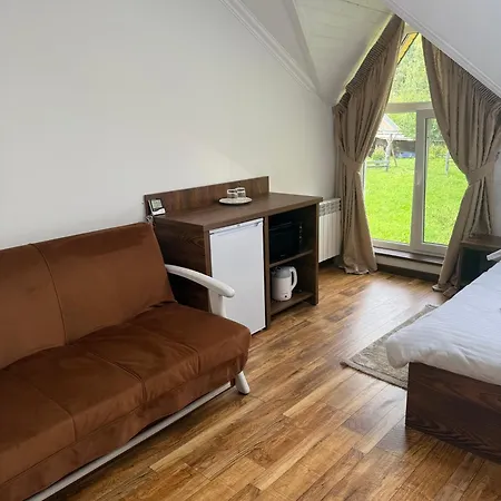 сироварня далекі гори Κατάλυμα σε φάρμα Snidavka