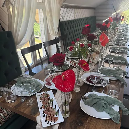 Κατάλυμα σε φάρμα сироварня далекі гори *